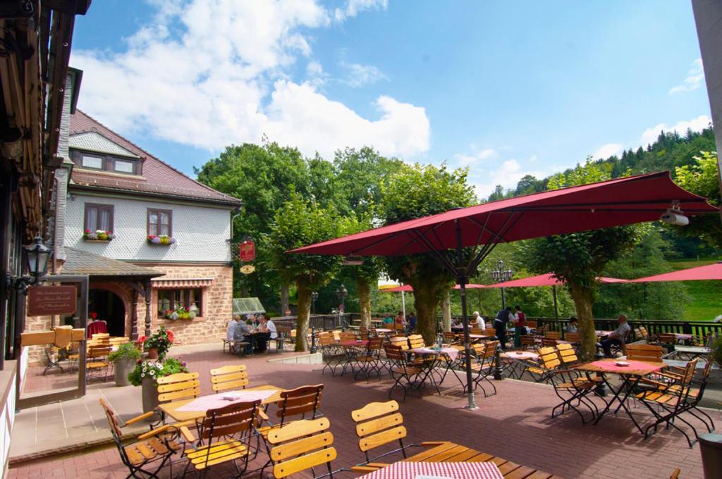 Naturhotel Ruegers Forstgut Mespelbrunn Exterior photo